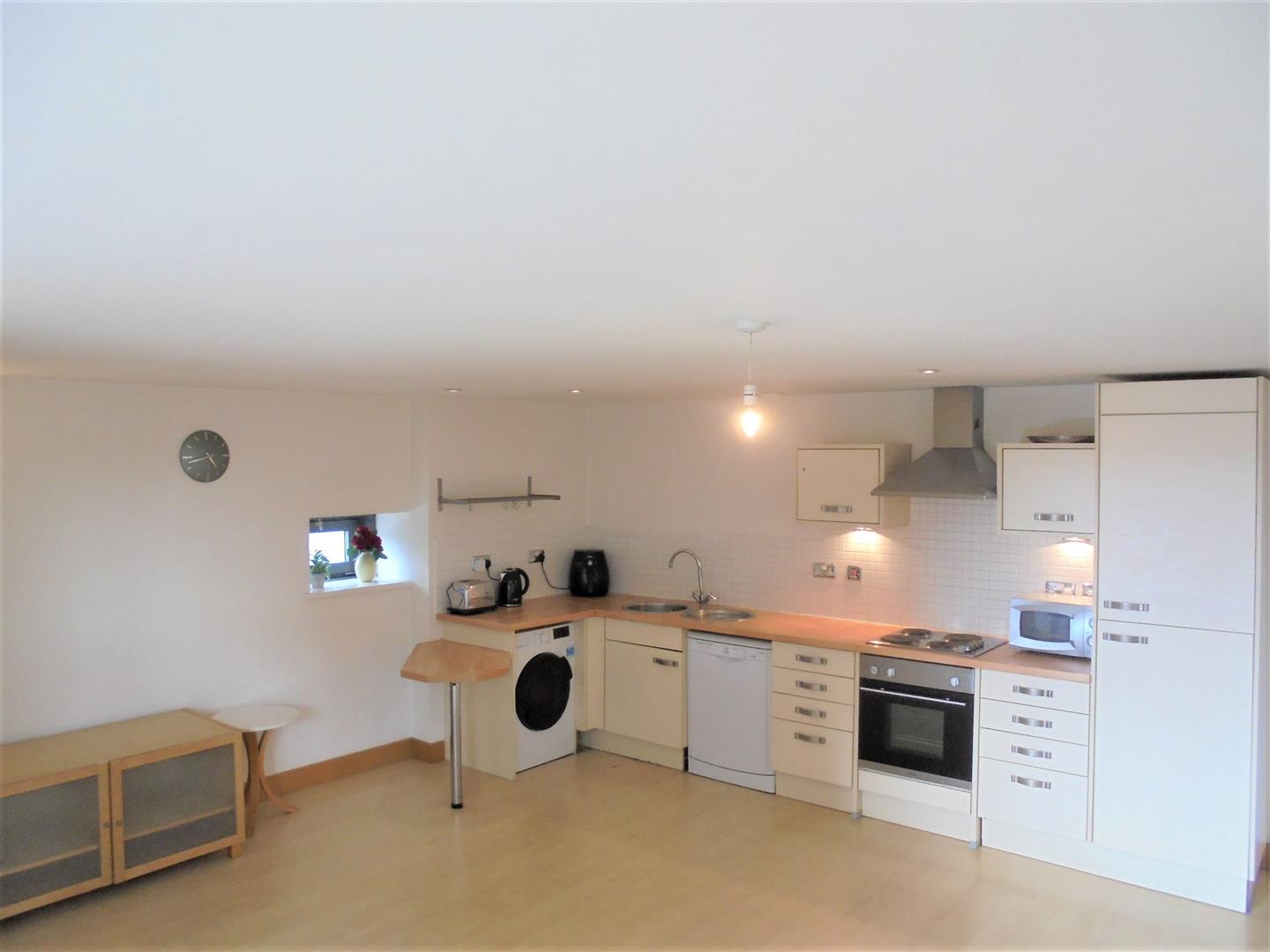 2 bed property in Blue, Leeds